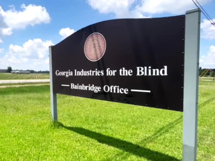 A sign of the GIB Bainbridge office.